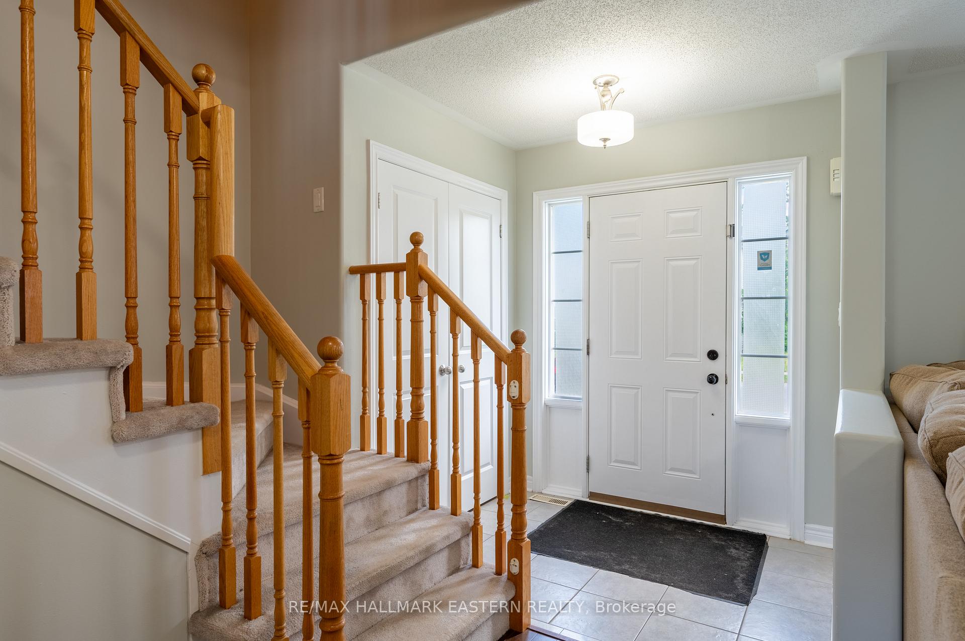 Photo 8 of 247 Bowen Drive, Peterborough, Northcrest Ward 5 — HOMEH