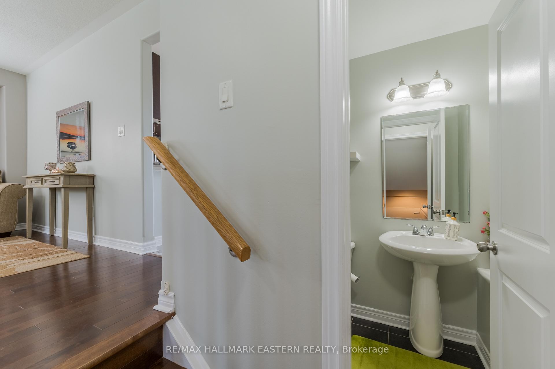 Photo 14 of 247 Bowen Drive, Peterborough, Northcrest Ward 5 — HOMEH