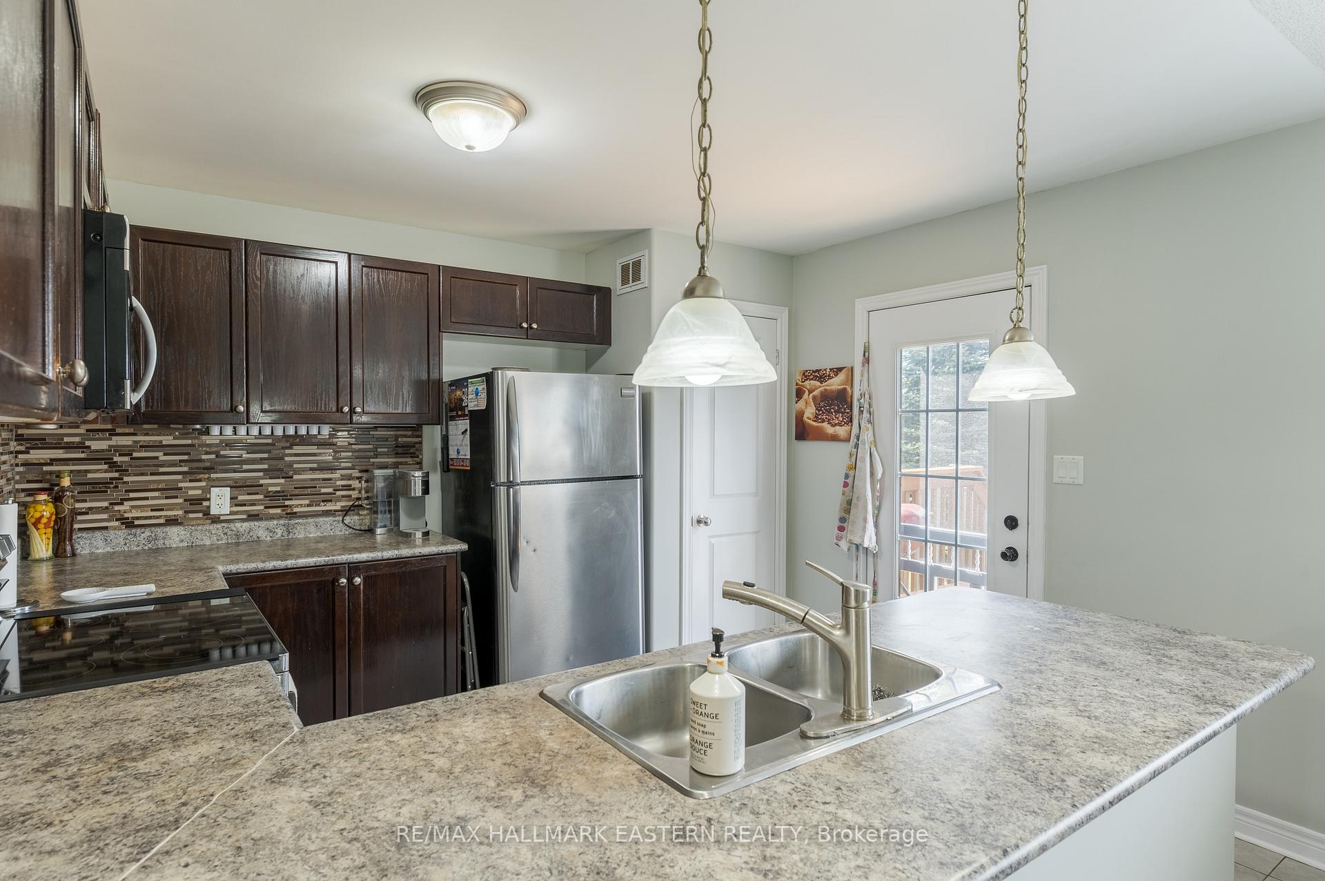 Photo 18 of 247 Bowen Drive, Peterborough, Northcrest Ward 5 — HOMEH