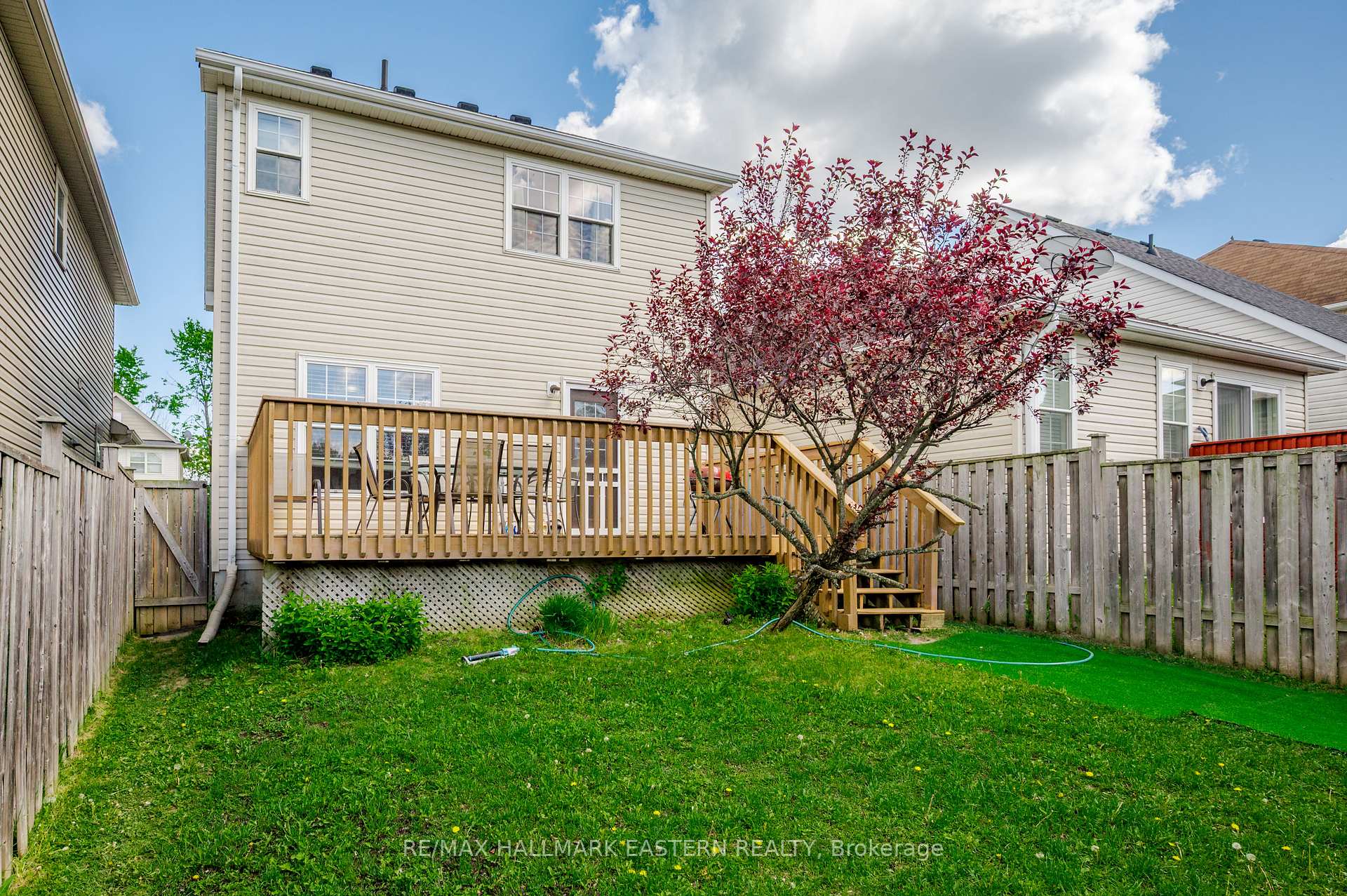 Photo 42 of 247 Bowen Drive, Peterborough, Northcrest Ward 5 — HOMEH