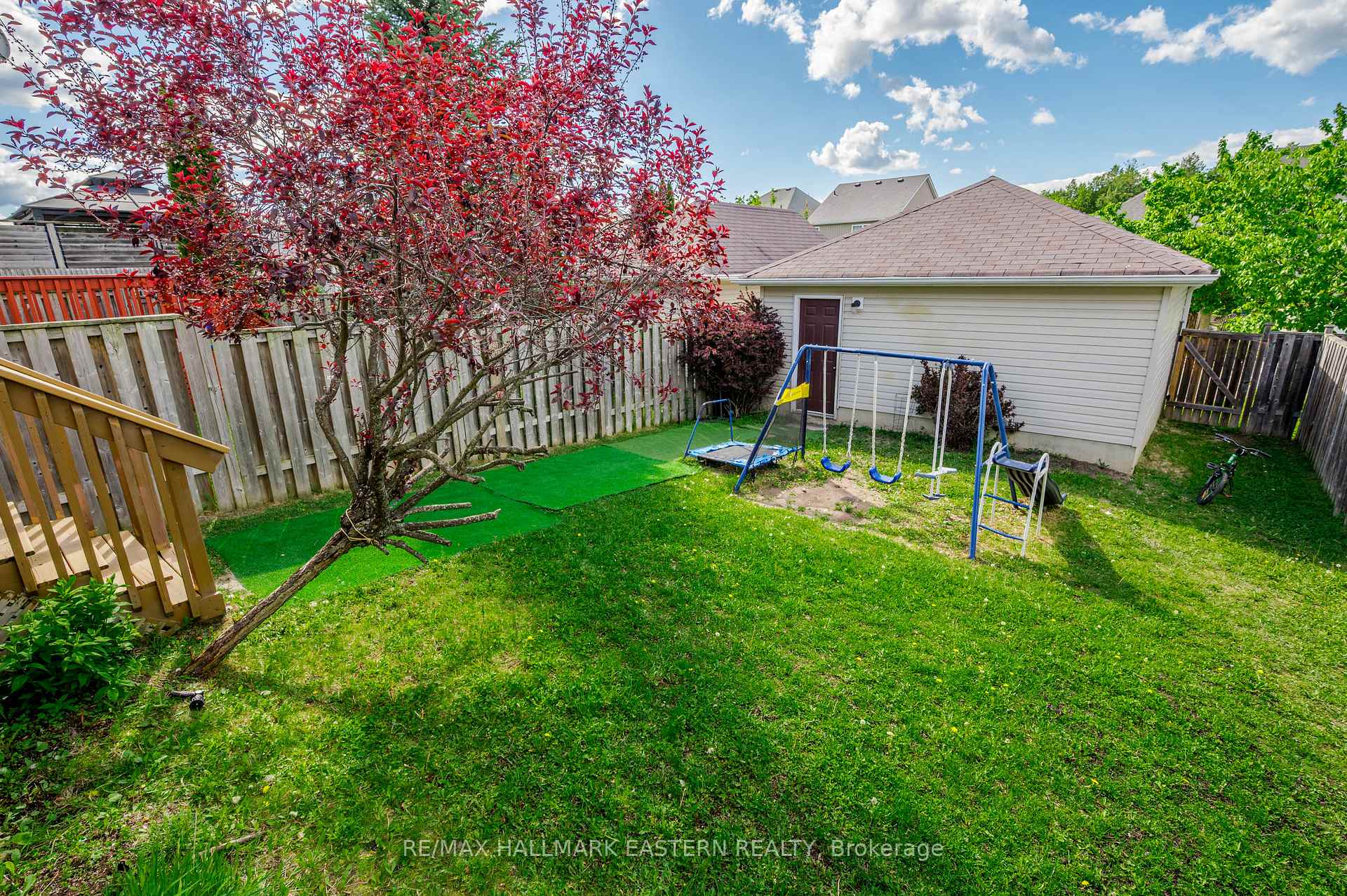 Photo 43 of 247 Bowen Drive, Peterborough, Northcrest Ward 5 — HOMEH
