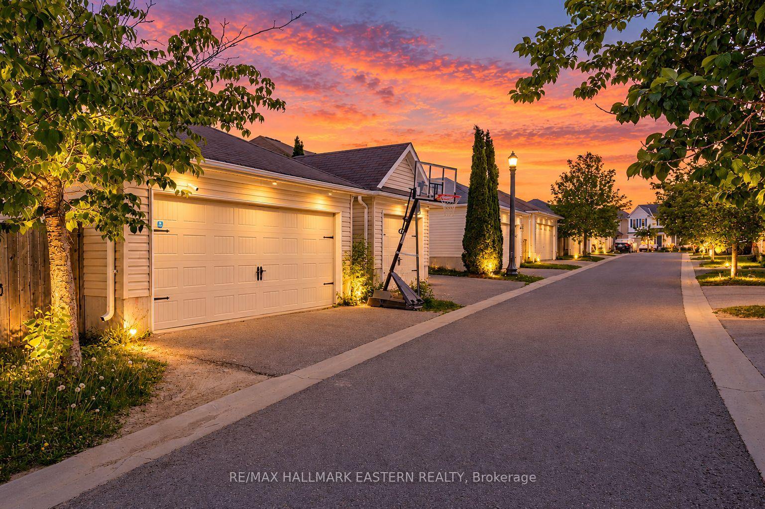 Photo 45 of 247 Bowen Drive, Peterborough, Northcrest Ward 5 — HOMEH