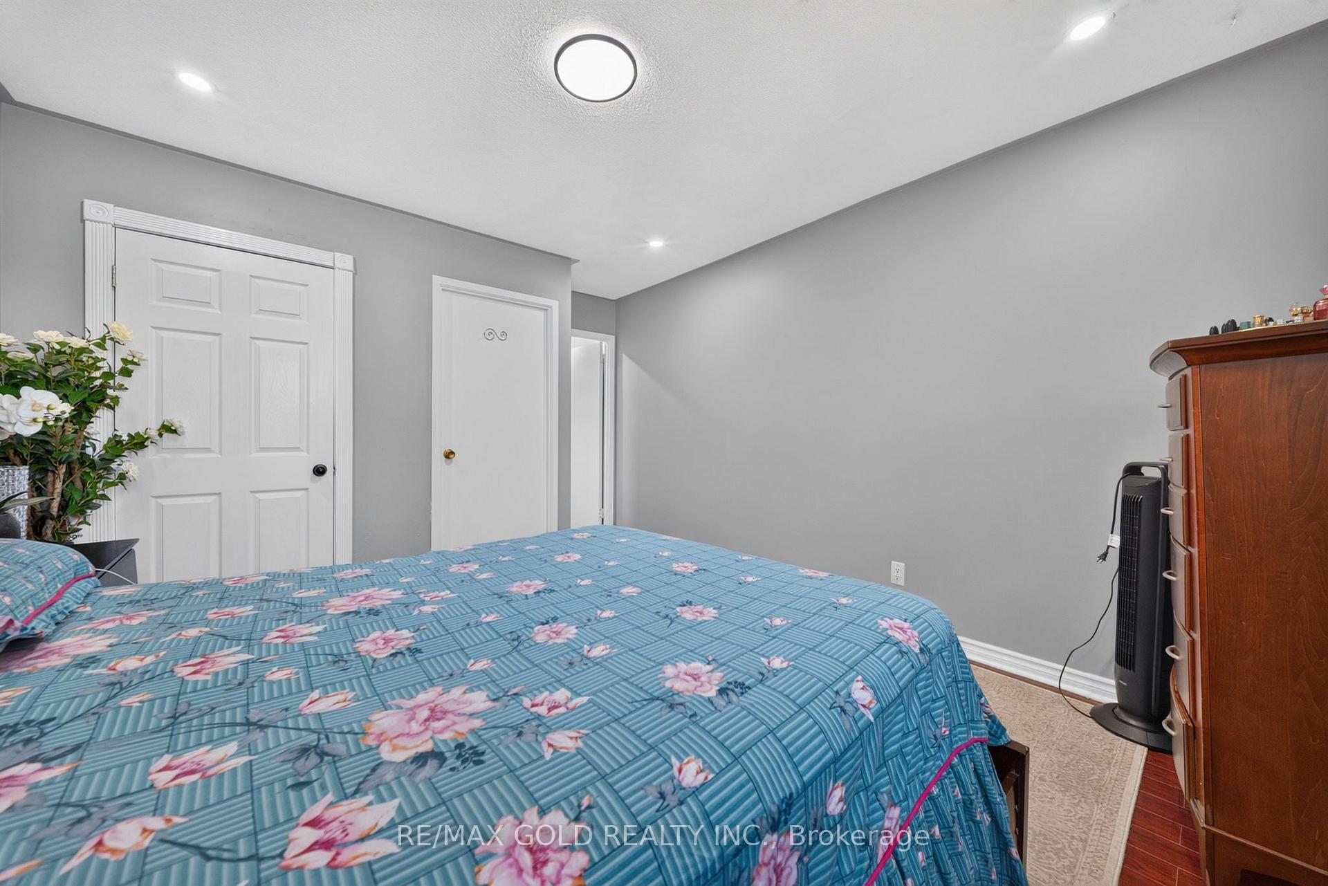 Photo 15 of 64 Drake Boulevard, Brampton, Southgate — HOMEH