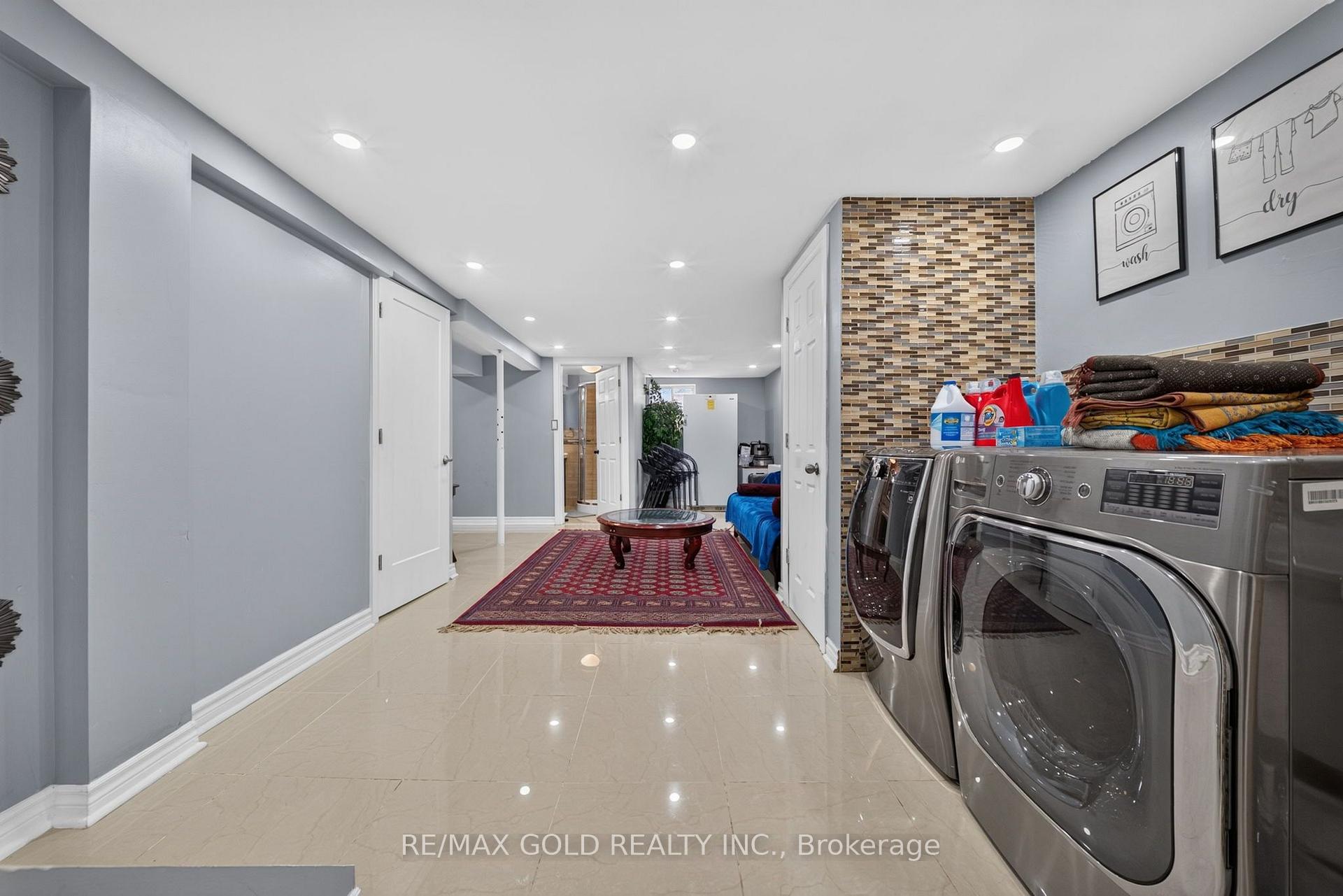 Photo 22 of 64 Drake Boulevard, Brampton, Southgate — HOMEH