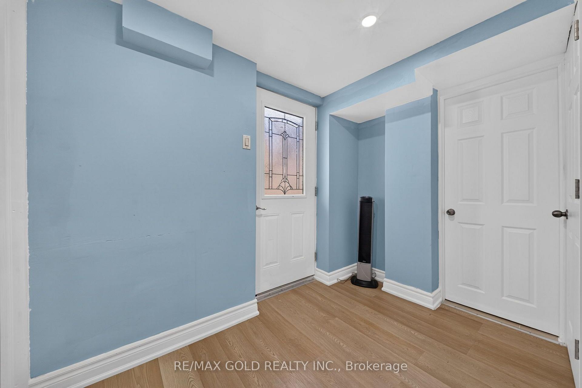 Photo 30 of 64 Drake Boulevard, Brampton, Southgate — HOMEH
