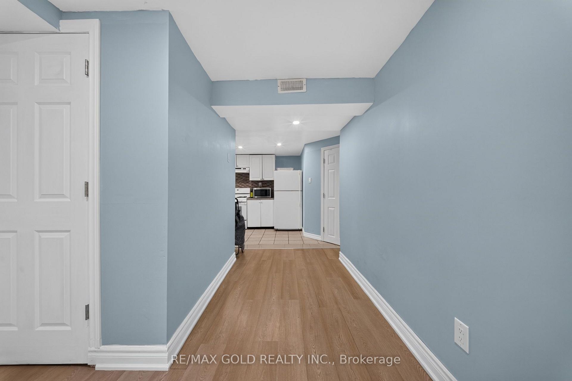 Photo 34 of 64 Drake Boulevard, Brampton, Southgate — HOMEH