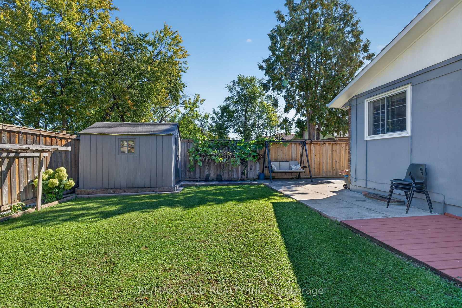 Photo 43 of 64 Drake Boulevard, Brampton, Southgate — HOMEH