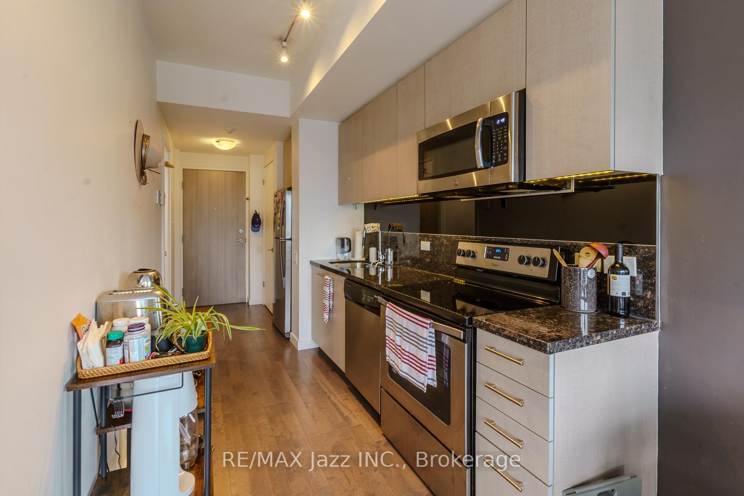 Photo 4 of Unit 1409, 70 Distillery Lane, Toronto, Waterfront Communities — HOMEH