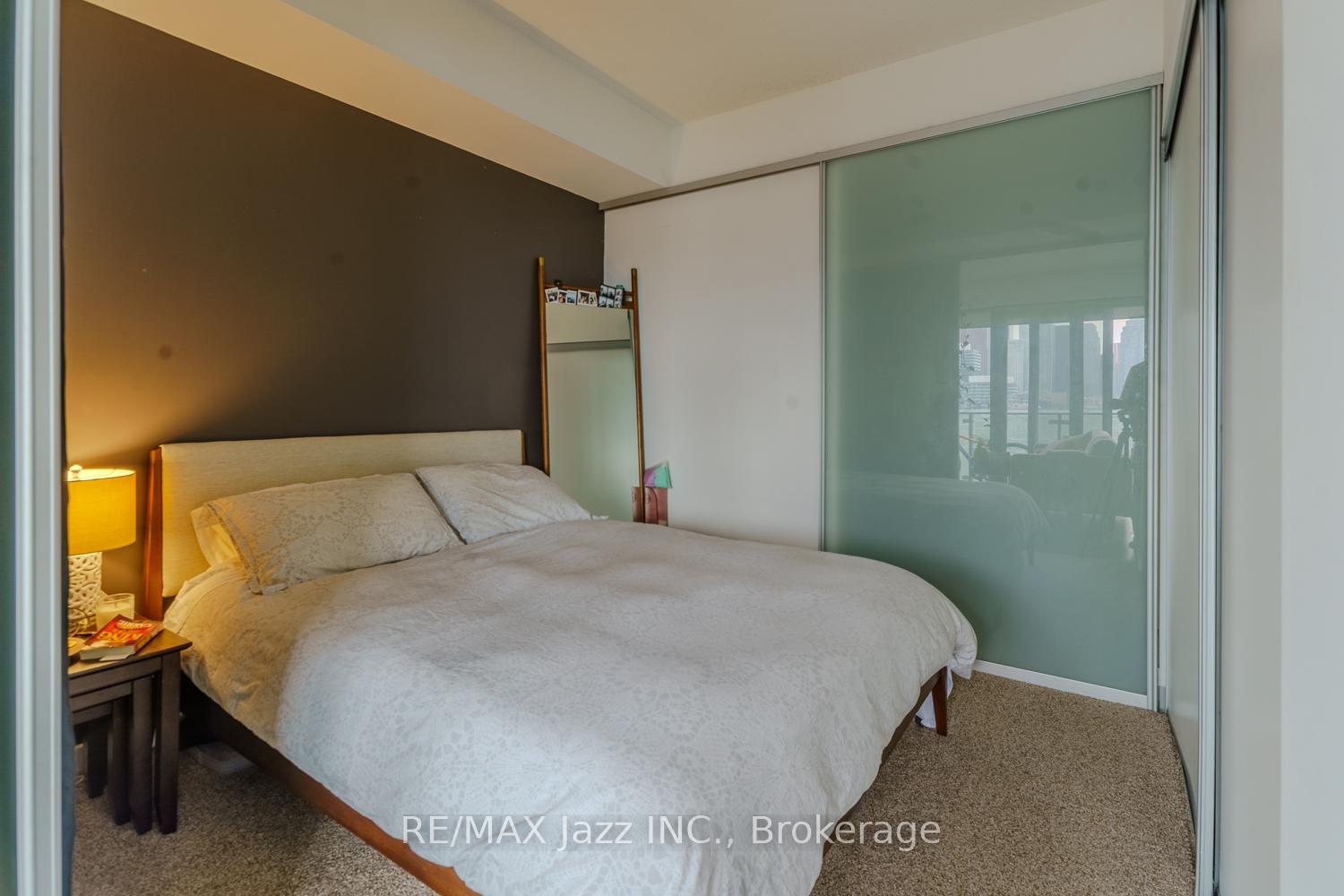 Photo 7 of Unit 1409, 70 Distillery Lane, Toronto, Waterfront Communities — HOMEH