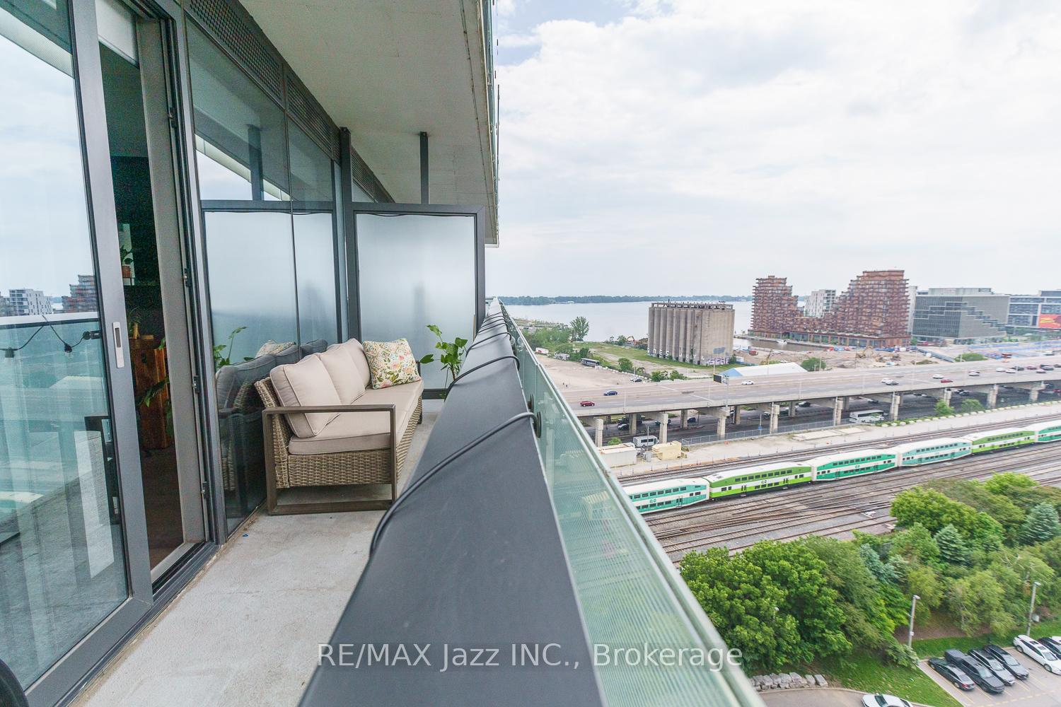 Photo 12 of Unit 1409, 70 Distillery Lane, Toronto, Waterfront Communities — HOMEH