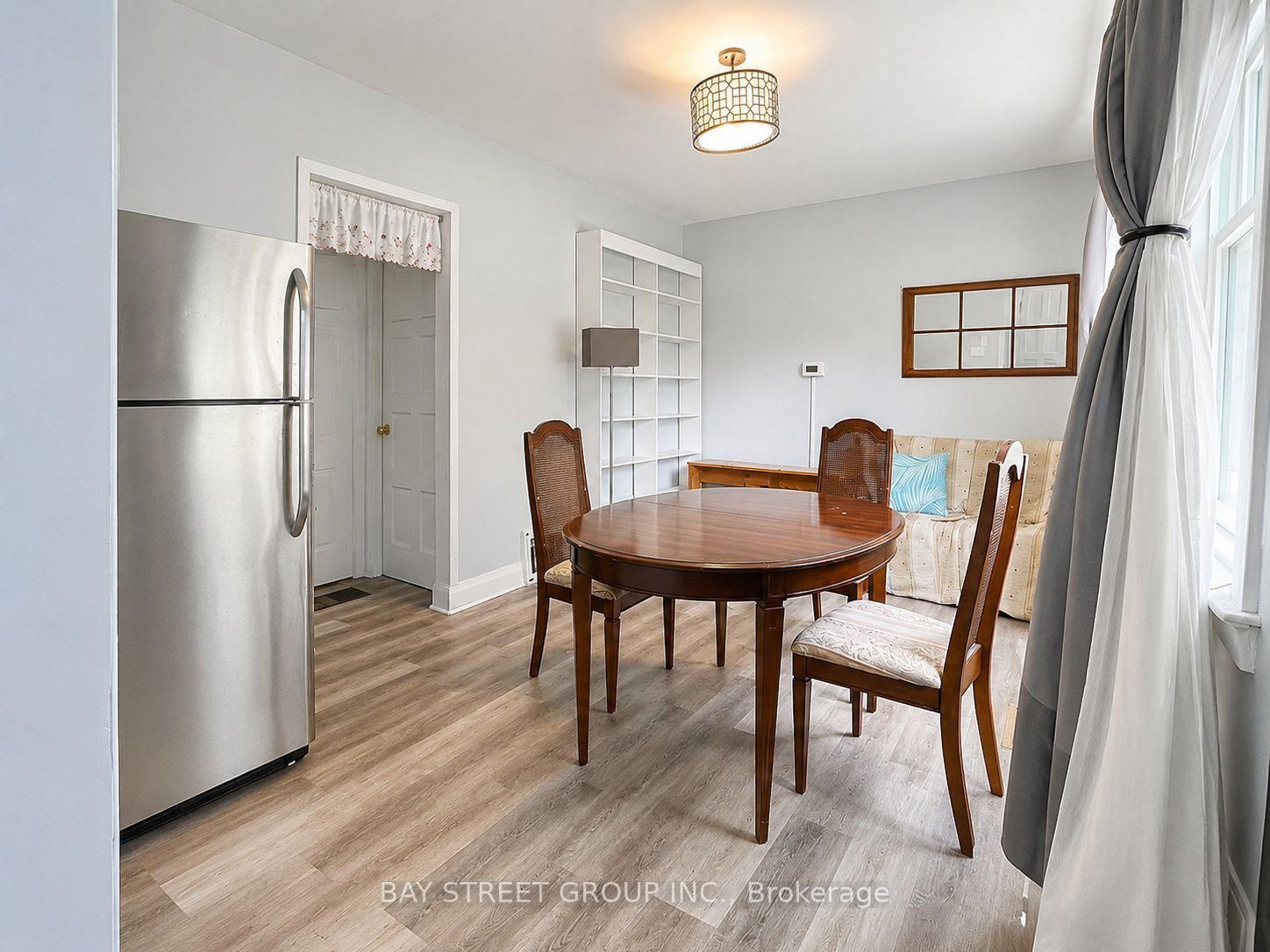Photo 2 of 188 Haddon Avenue S, Hamilton, Ainslie Wood — HOMEH