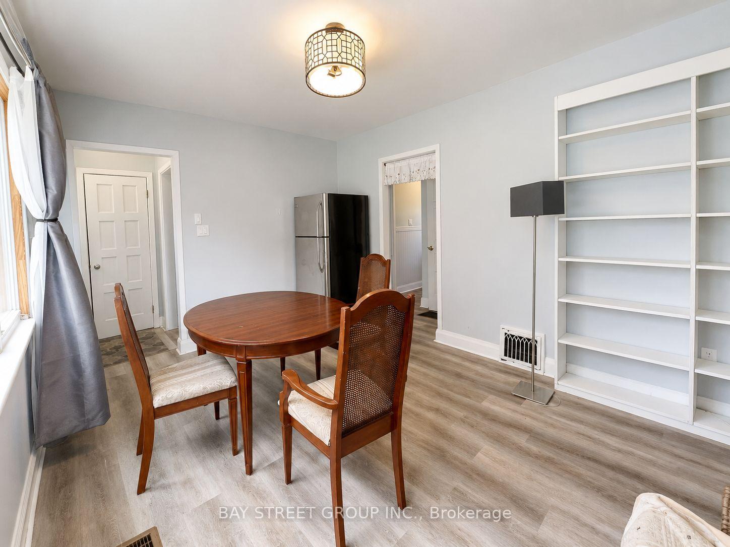 Photo 4 of 188 Haddon Avenue S, Hamilton, Ainslie Wood — HOMEH
