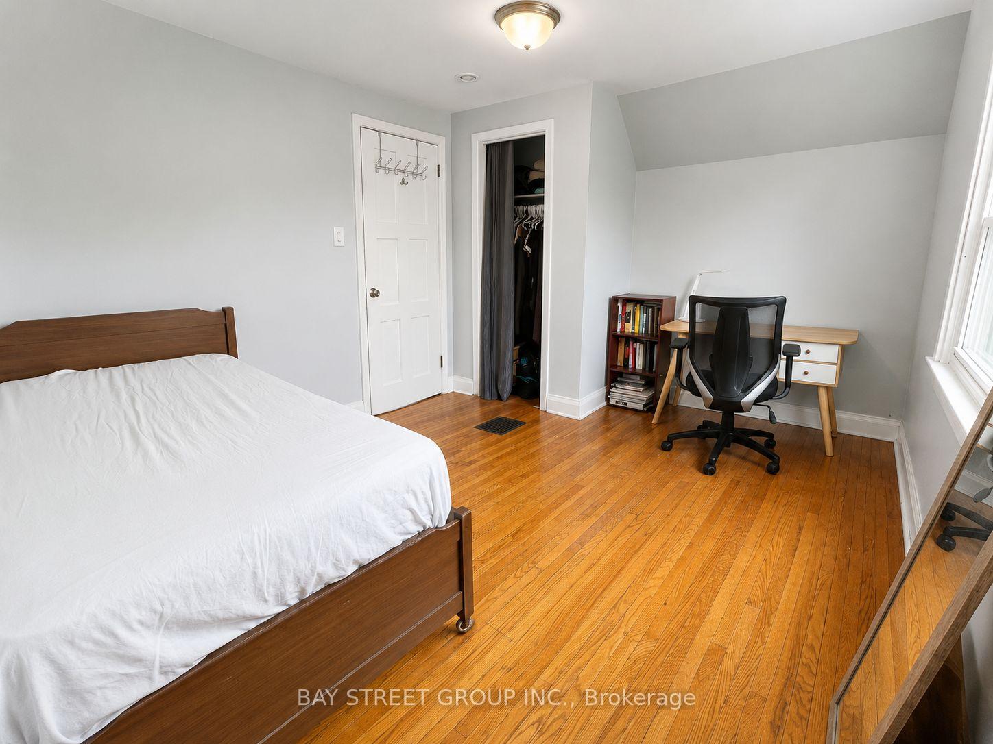 Photo 9 of 188 Haddon Avenue S, Hamilton, Ainslie Wood — HOMEH