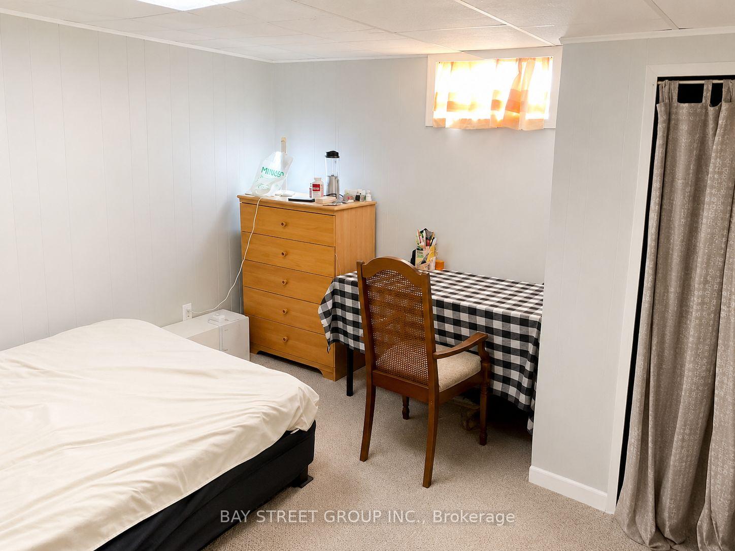 Photo 15 of 188 Haddon Avenue S, Hamilton, Ainslie Wood — HOMEH