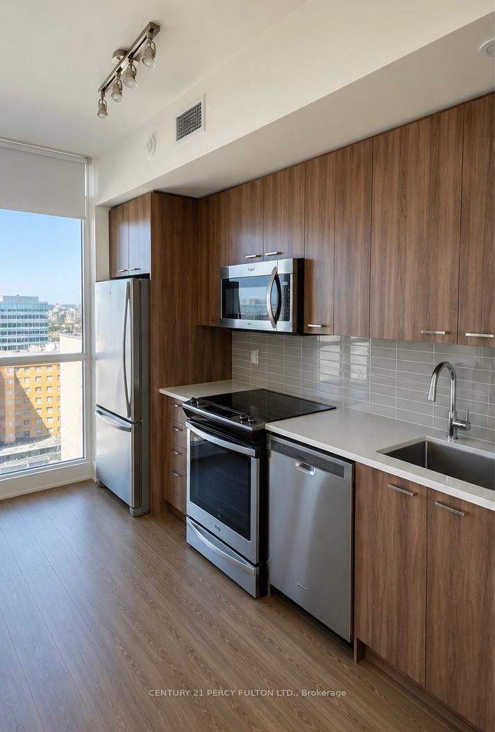 Photo 7 of Unit 2402, 30 Roehampton Avenue, Toronto, Mount Pleasant West — HOMEH