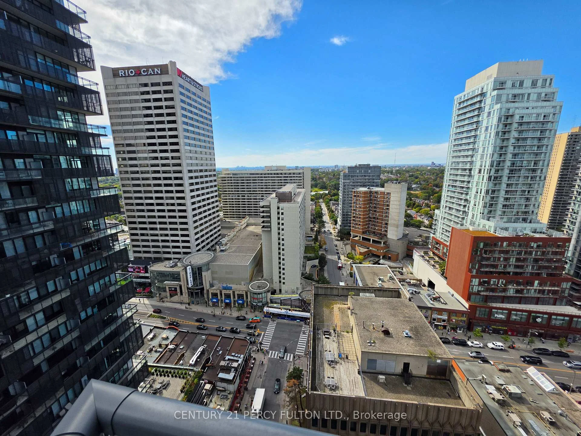 Photo 15 of Unit 2402, 30 Roehampton Avenue, Toronto, Mount Pleasant West — HOMEH