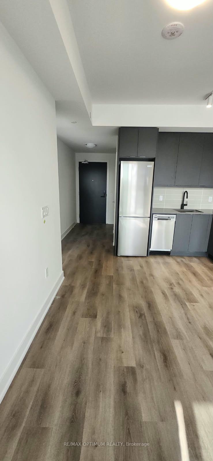 Photo 4 of Unit 1306B, 125 Nipissing Road, Milton, Old Milton — HOMEH