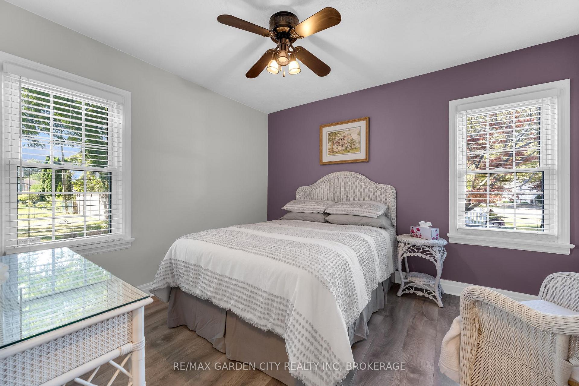 Photo 9 of 4 Manor Road, St. Catharines, Vine/Linwell — HOMEH