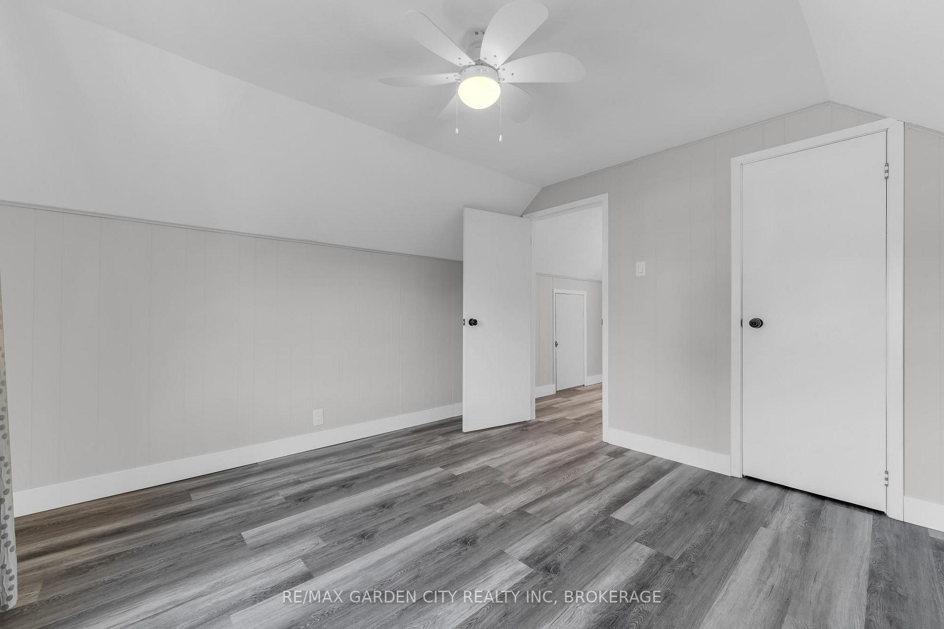 Photo 12 of 4 Manor Road, St. Catharines, Vine/Linwell — HOMEH