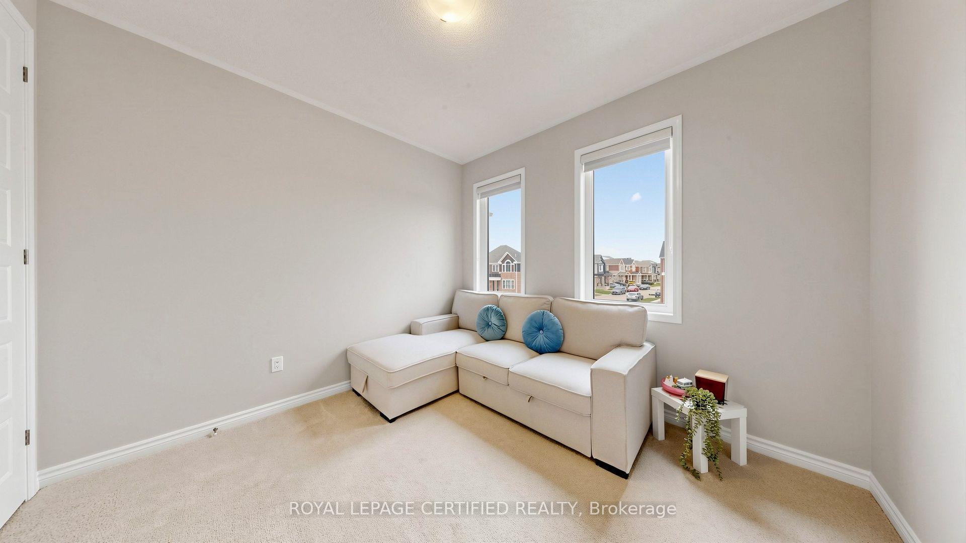 Photo 36 of 1519 Whitlock Avenue, Milton, Bowes — HOMEH