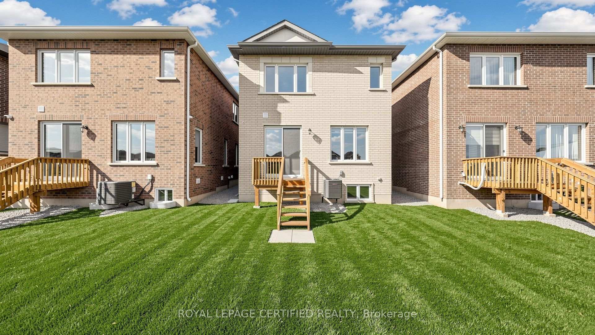 Photo 47 of 1519 Whitlock Avenue, Milton, Bowes — HOMEH