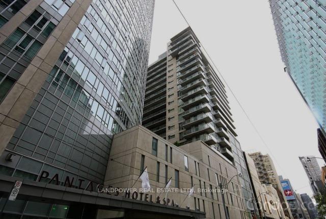Front of Unit 2801, 210 Victoria Street