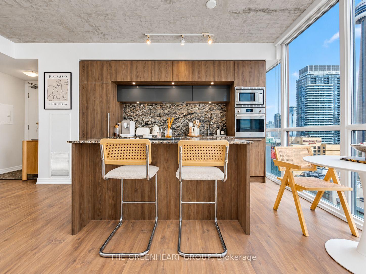 Photo 4 of Unit 2206, 88 Blue Jays Way, Toronto, Waterfront Communities — HOMEH