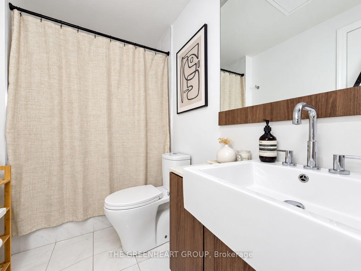 Photo 16 of Unit 2206, 88 Blue Jays Way, Toronto, Waterfront Communities — HOMEH