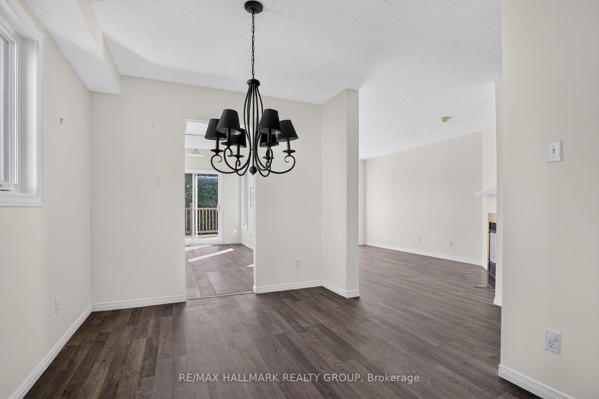 Photo 22 of 93 Banchory Crescent, Ottawa, Kanata - Morgan's Grant/South March — HOMEH