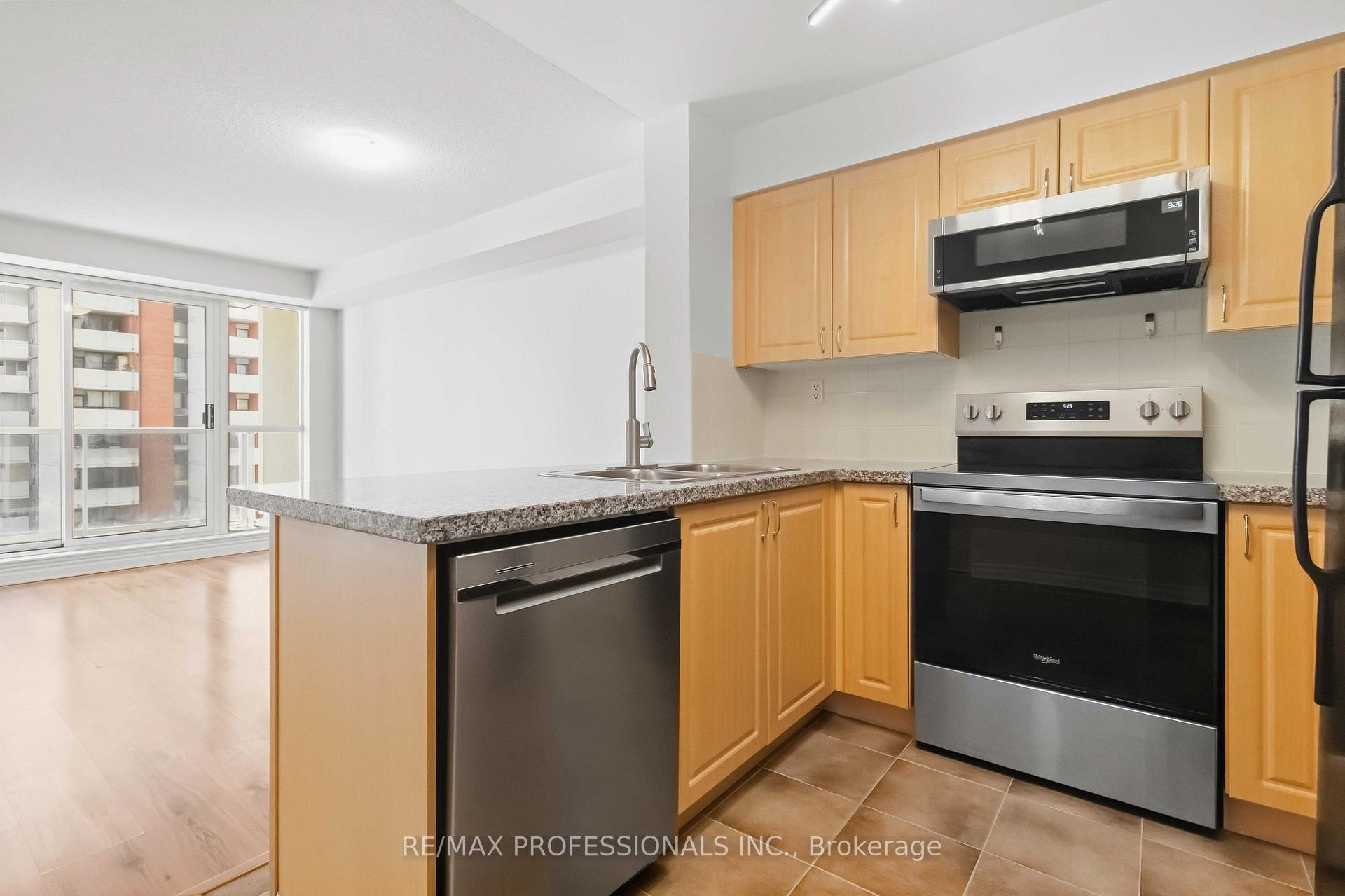 Photo 12 of Unit 701, 5 Michael Power Place, Etobicoke, Islington-City Centre West — HOMEH