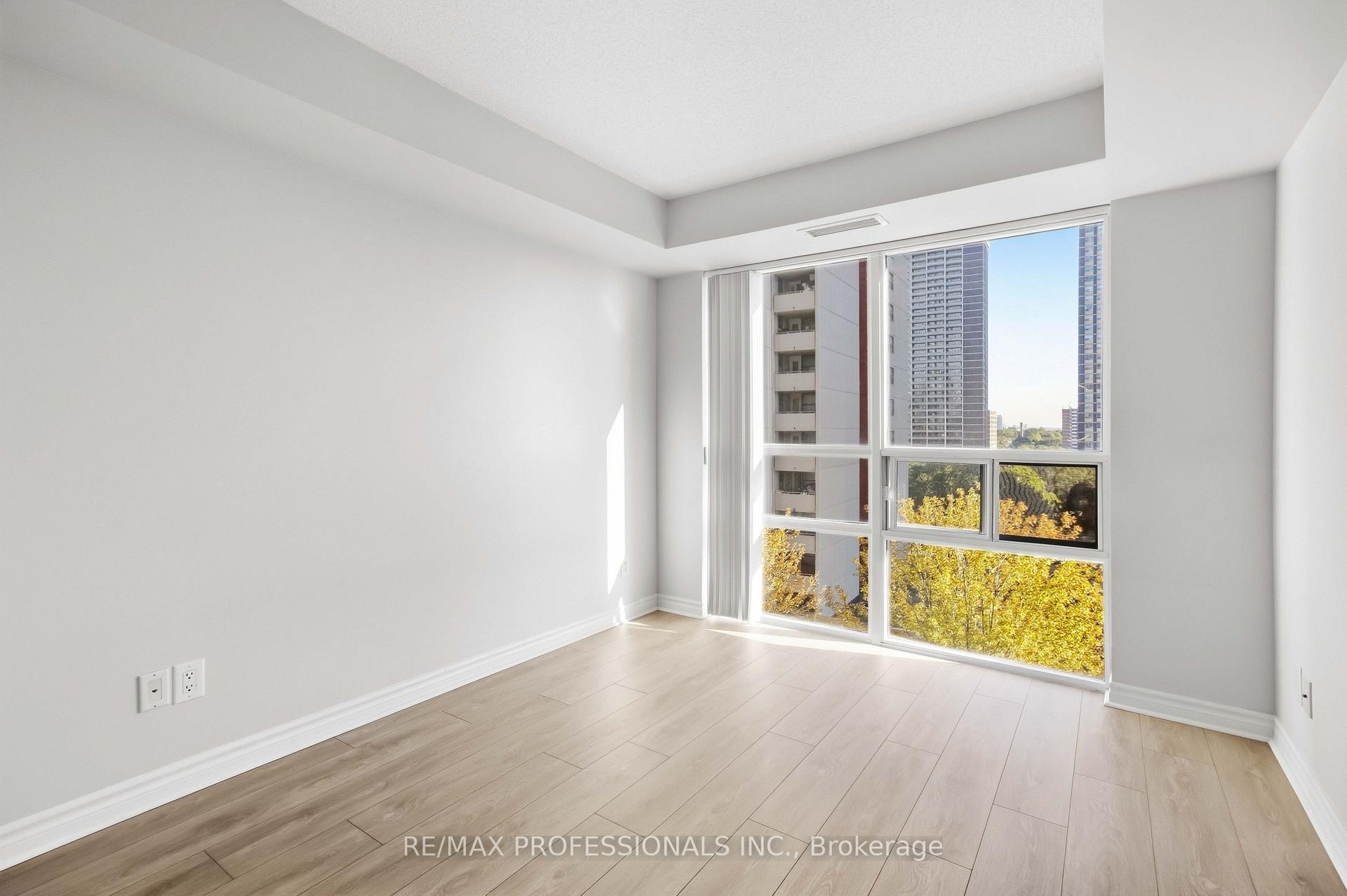 Photo 16 of Unit 701, 5 Michael Power Place, Etobicoke, Islington-City Centre West — HOMEH
