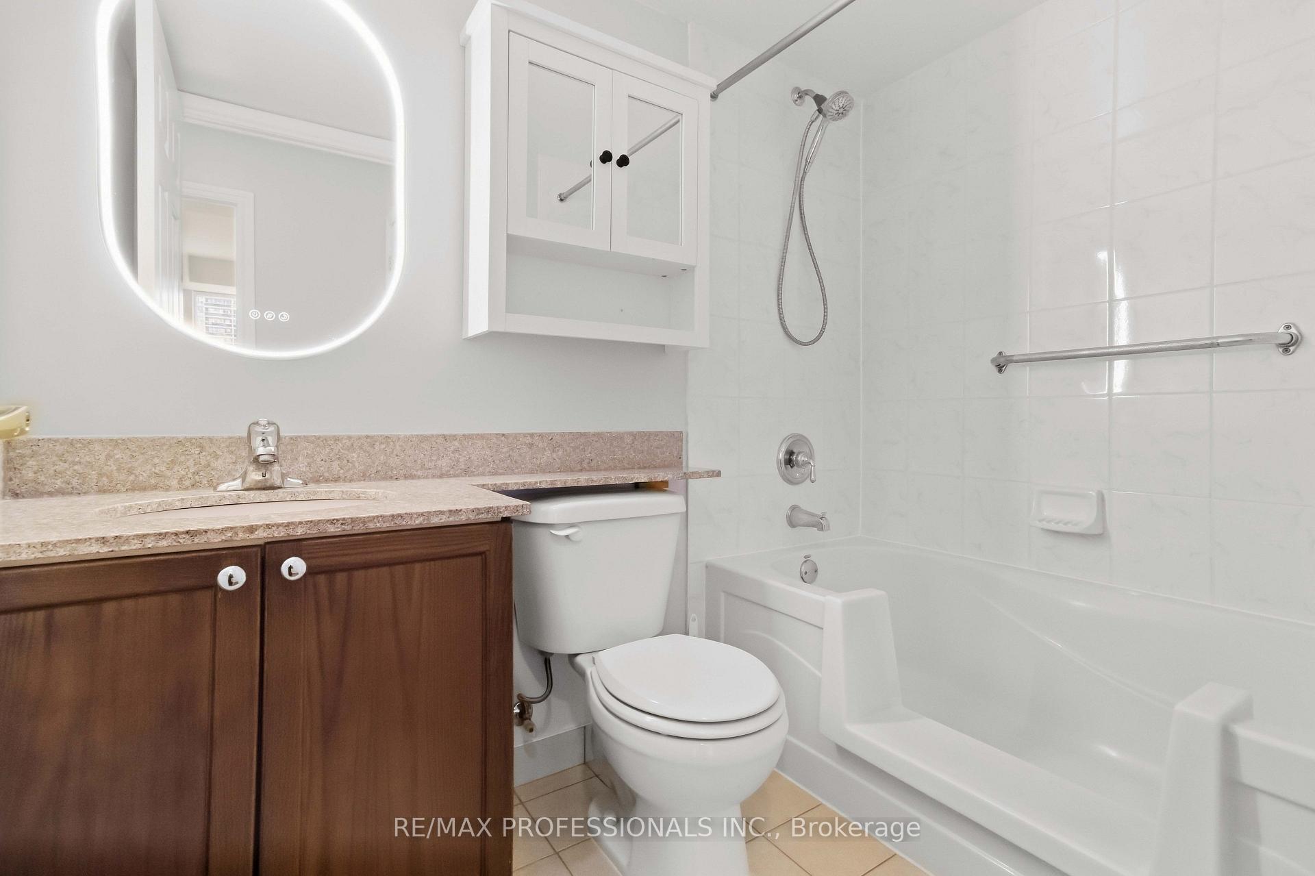 Photo 22 of Unit 701, 5 Michael Power Place, Etobicoke, Islington-City Centre West — HOMEH