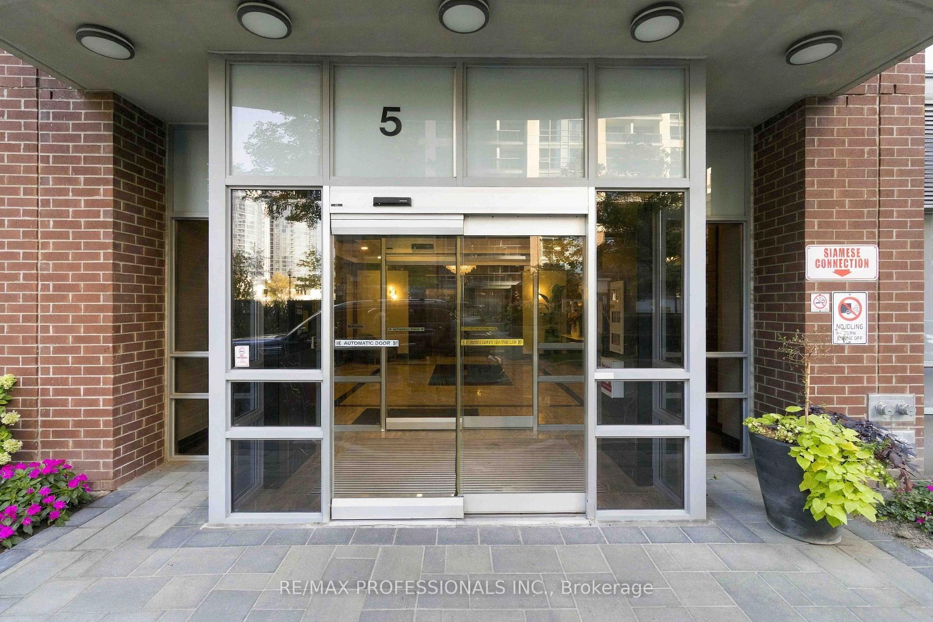 Photo 29 of Unit 701, 5 Michael Power Place, Etobicoke, Islington-City Centre West — HOMEH