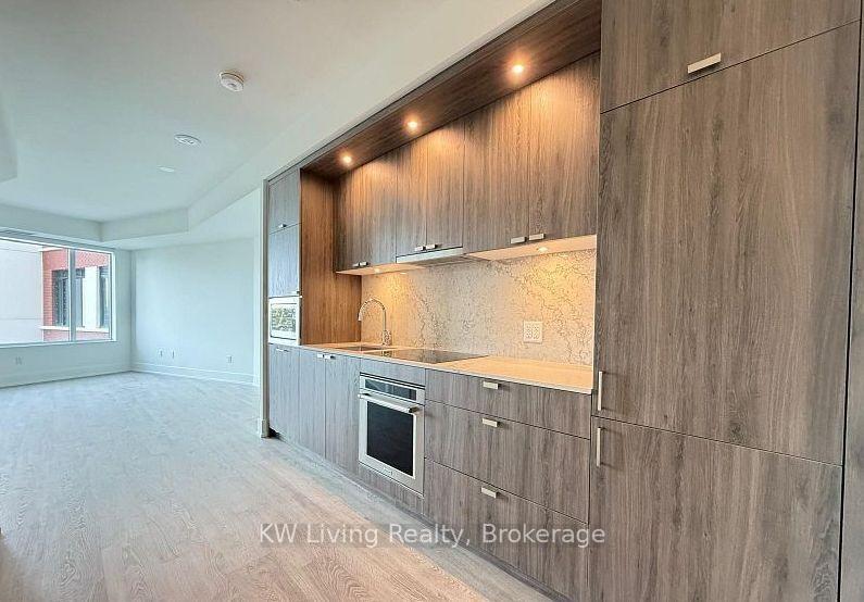 Photo 17 of Unit 430, 259 The Kingsway, Etobicoke, Edenbridge-Humber Valley — HOMEH