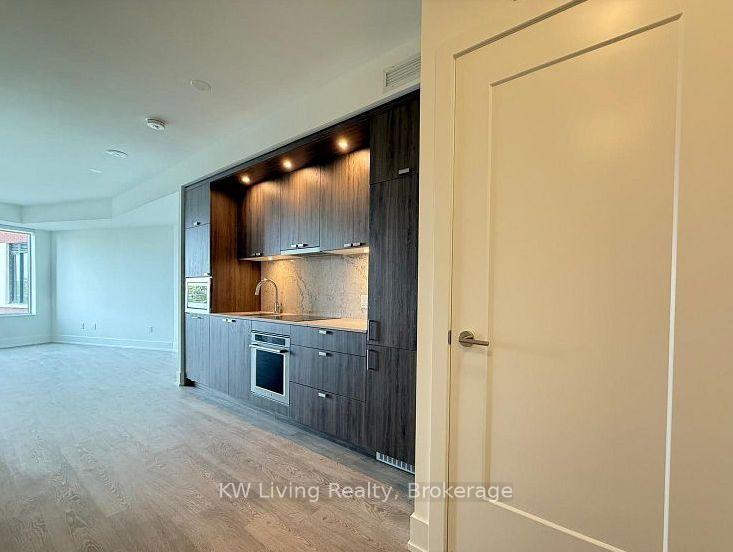Photo 18 of Unit 430, 259 The Kingsway, Etobicoke, Edenbridge-Humber Valley — HOMEH