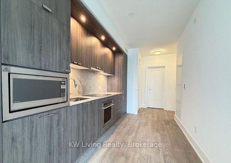 Photo 19 of Unit 430, 259 The Kingsway, Etobicoke, Edenbridge-Humber Valley — HOMEH