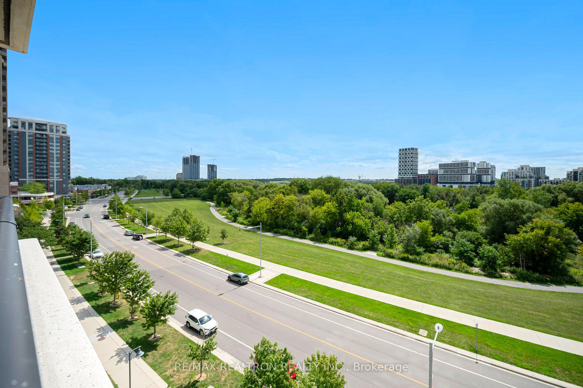 Photo 7 of Unit 715, 15 Water Walk Drive, Markham, Unionville — HOMEH