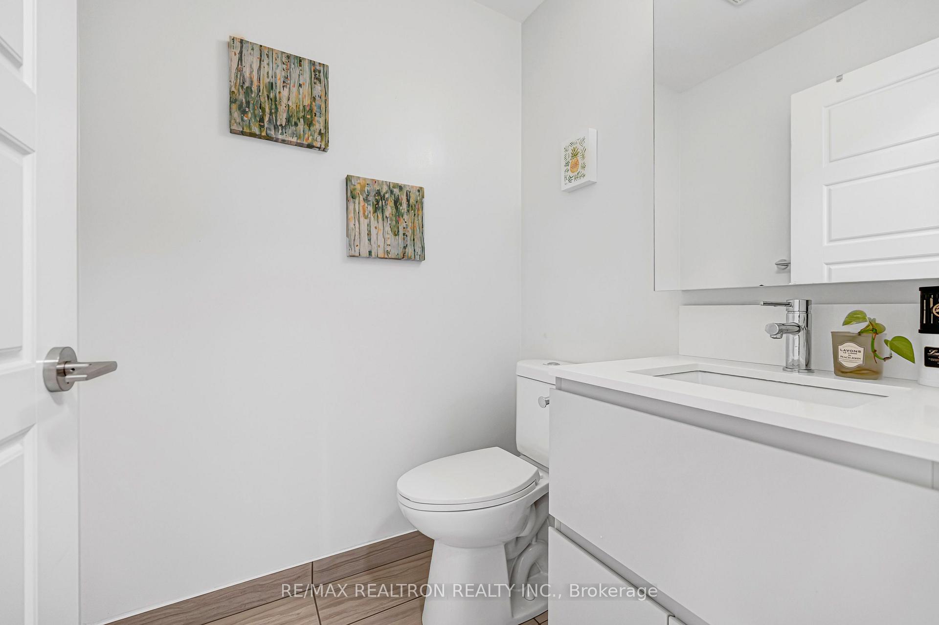 Photo 14 of Unit 715, 15 Water Walk Drive, Markham, Unionville — HOMEH