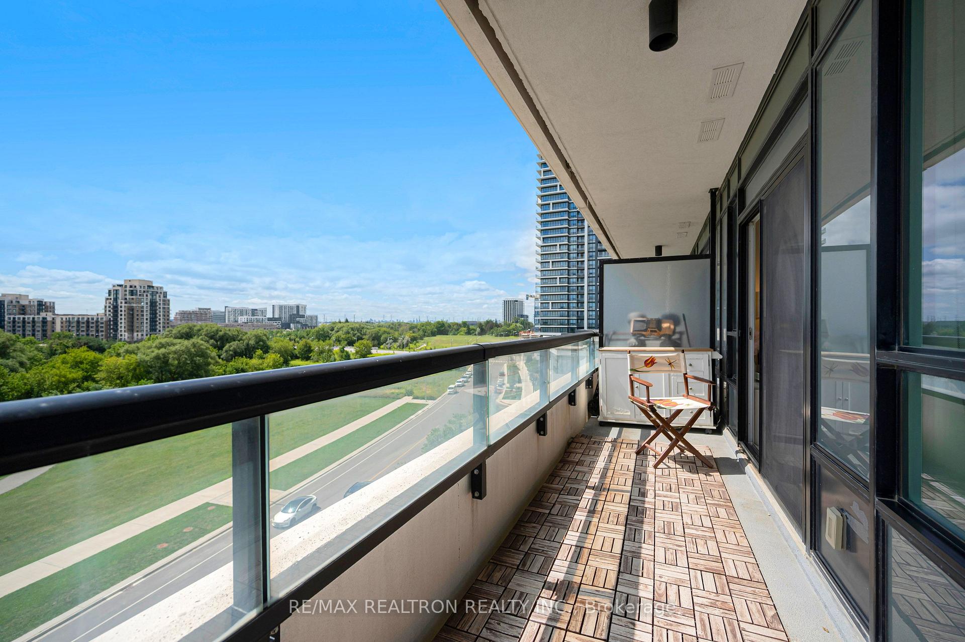 Photo 34 of Unit 715, 15 Water Walk Drive, Markham, Unionville — HOMEH