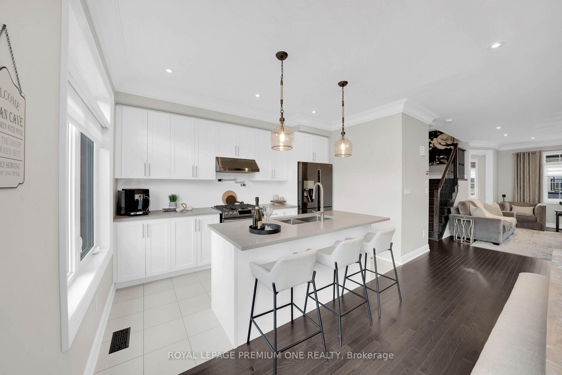 Photo 13 of 86 Glazebrook Drive, Vaughan, East Woodbridge — HOMEH