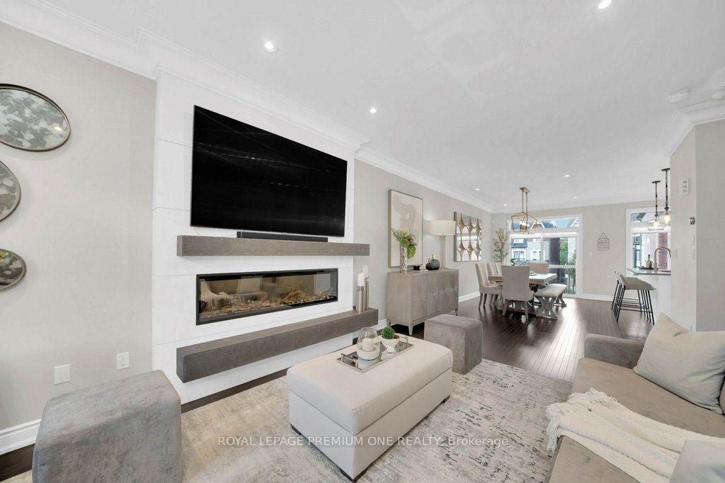 Photo 10 of 86 Glazebrook Drive, Vaughan, East Woodbridge — HOMEH