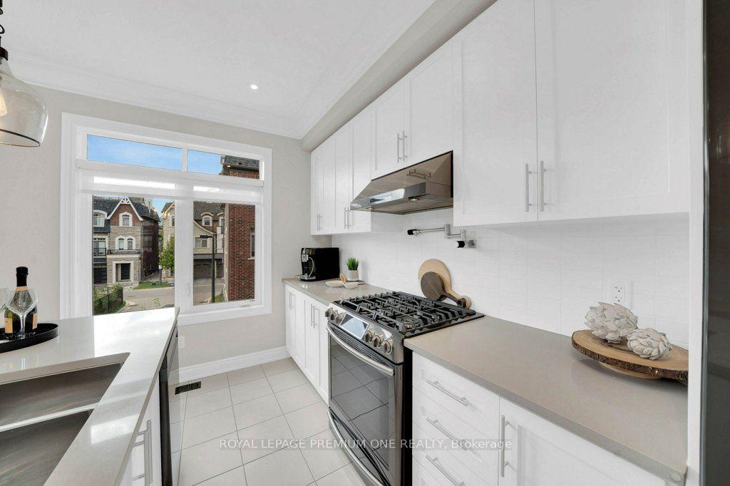 Photo 15 of 86 Glazebrook Drive, Vaughan, East Woodbridge — HOMEH