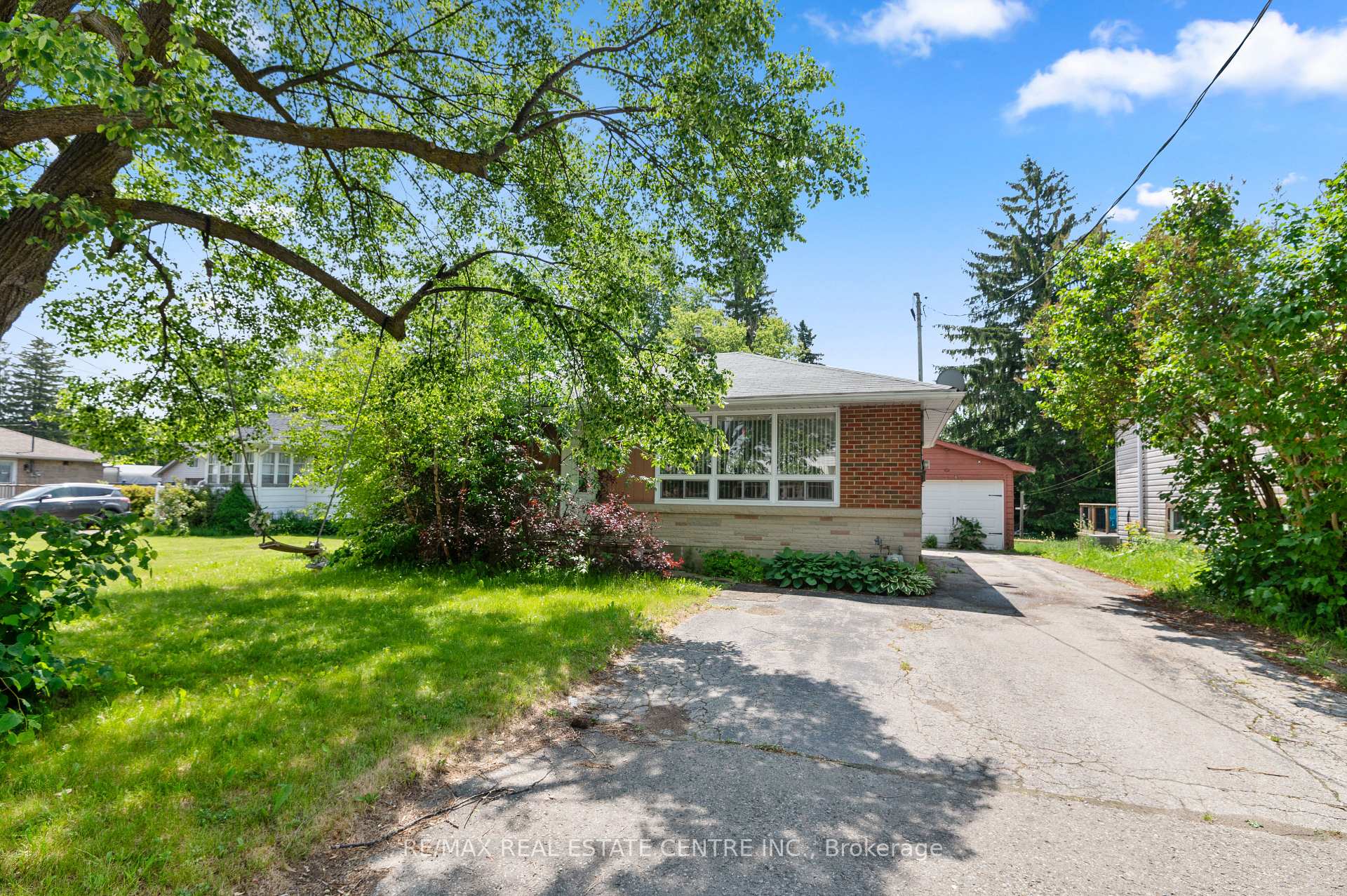 Photo 5 of 62 Elizabeth Street, Orangeville — HOMEH