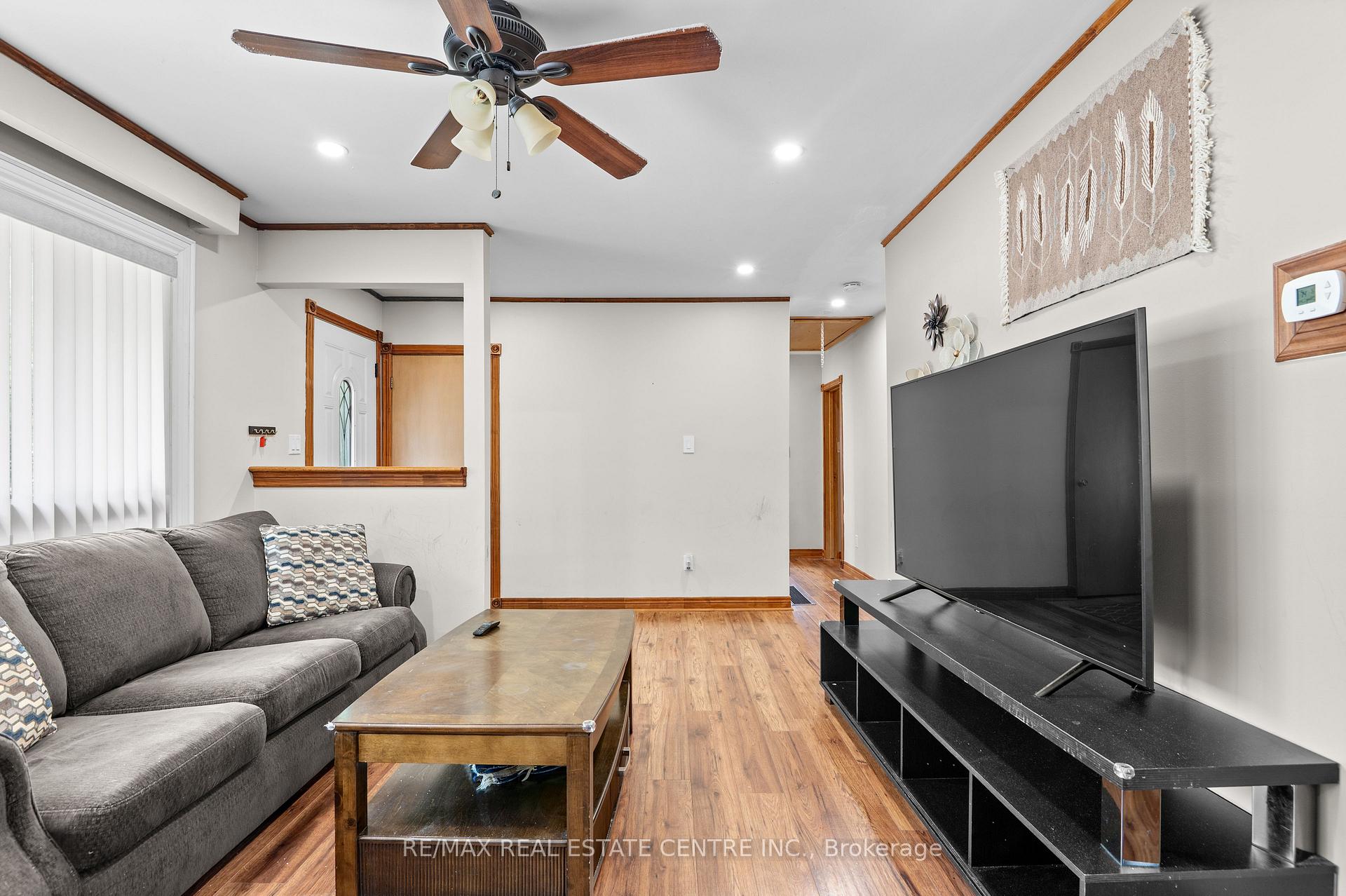 Photo 12 of 62 Elizabeth Street, Orangeville — HOMEH