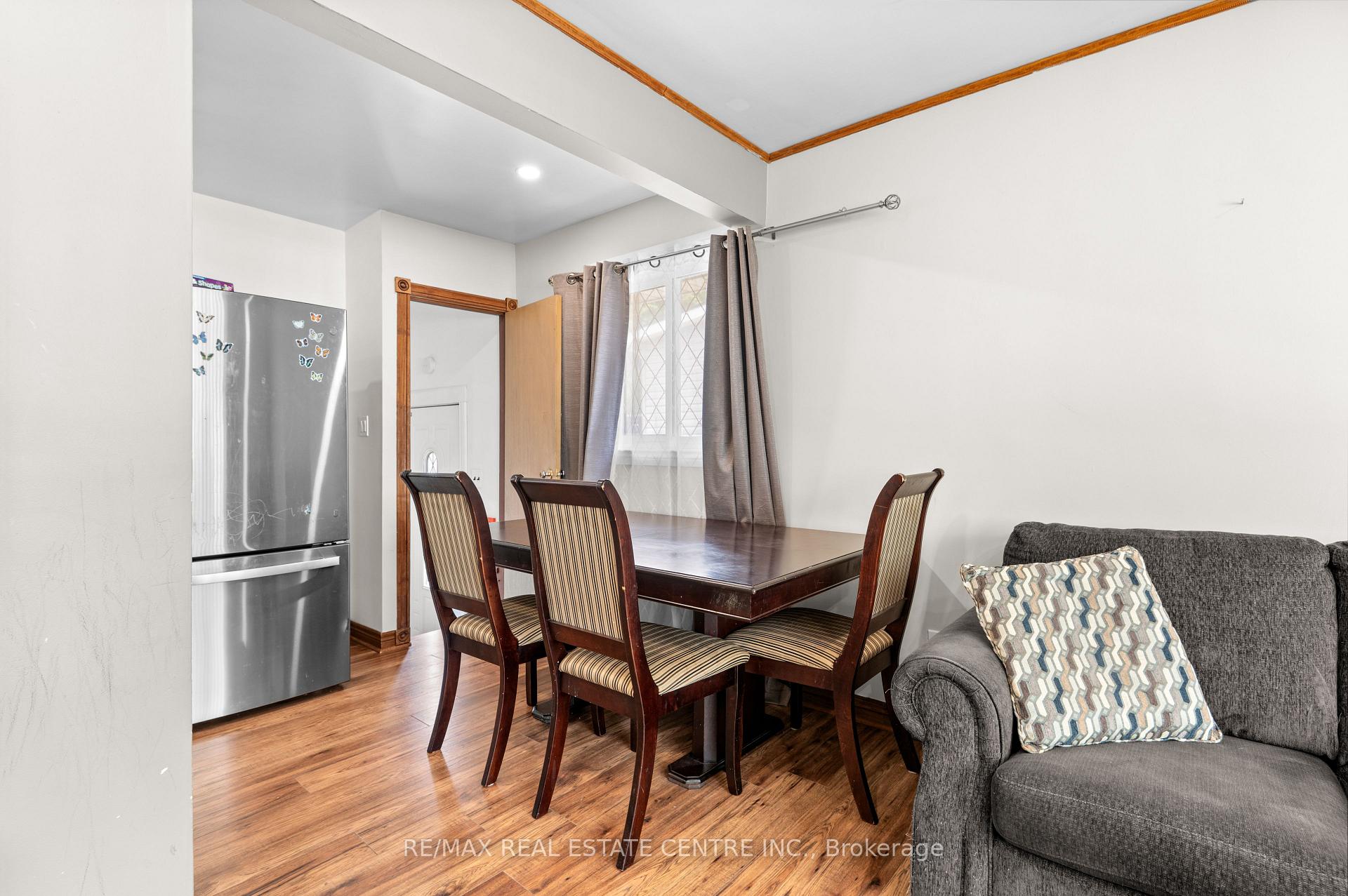 Photo 14 of 62 Elizabeth Street, Orangeville — HOMEH