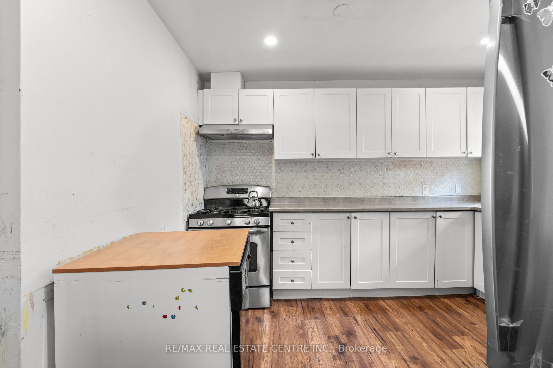 Photo 19 of 62 Elizabeth Street, Orangeville — HOMEH