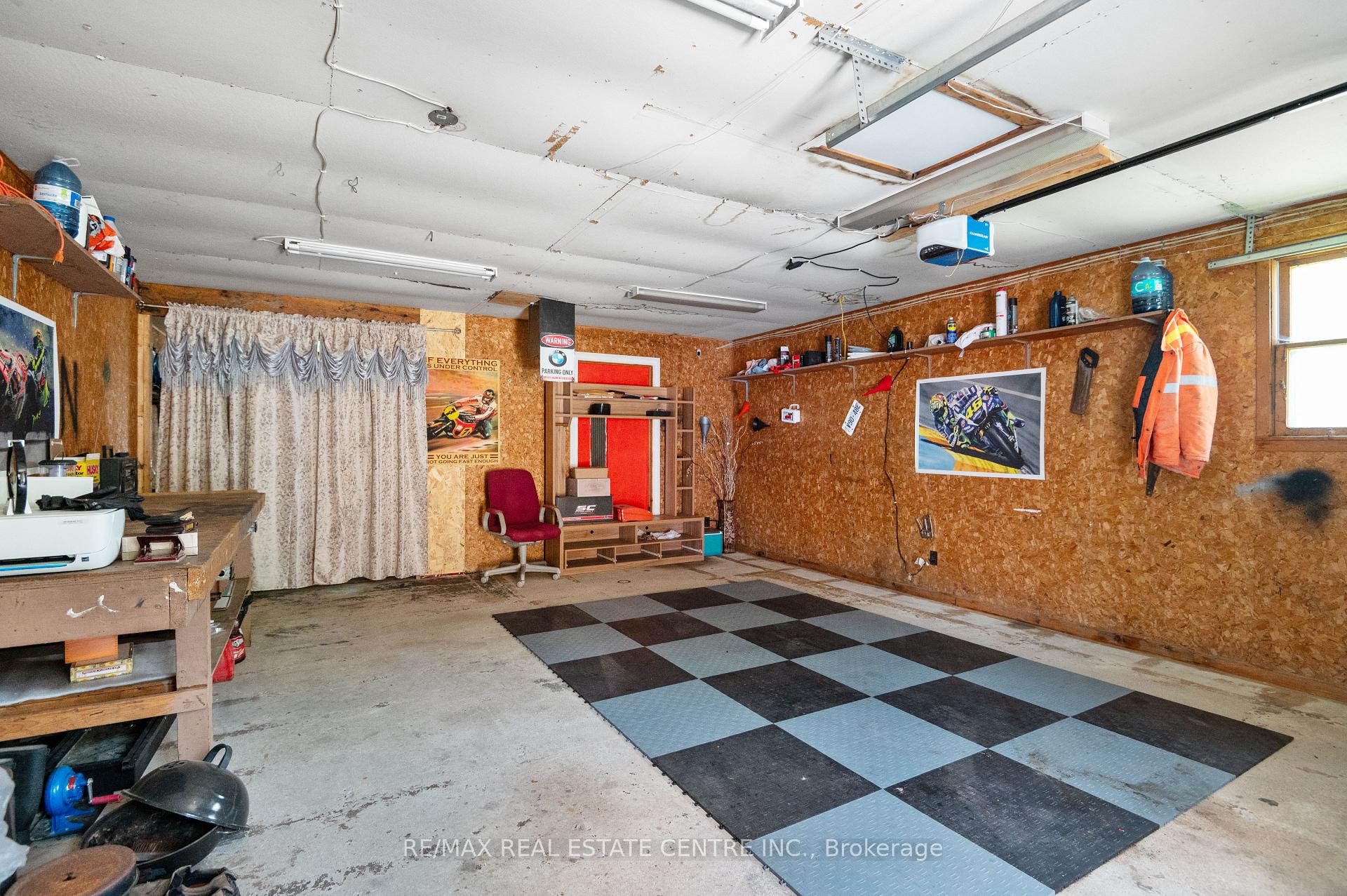 Photo 44 of 62 Elizabeth Street, Orangeville — HOMEH