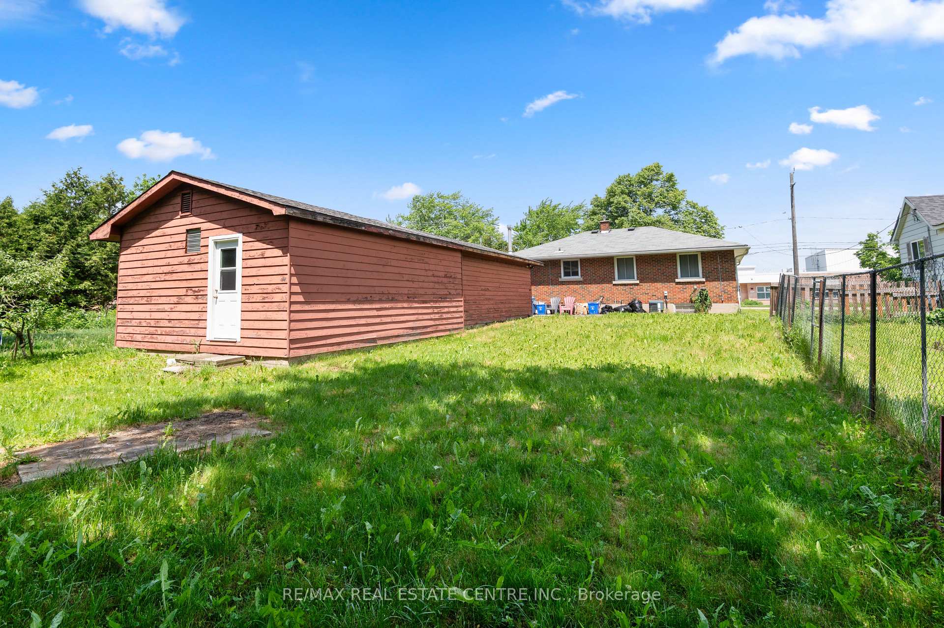 Photo 47 of 62 Elizabeth Street, Orangeville — HOMEH