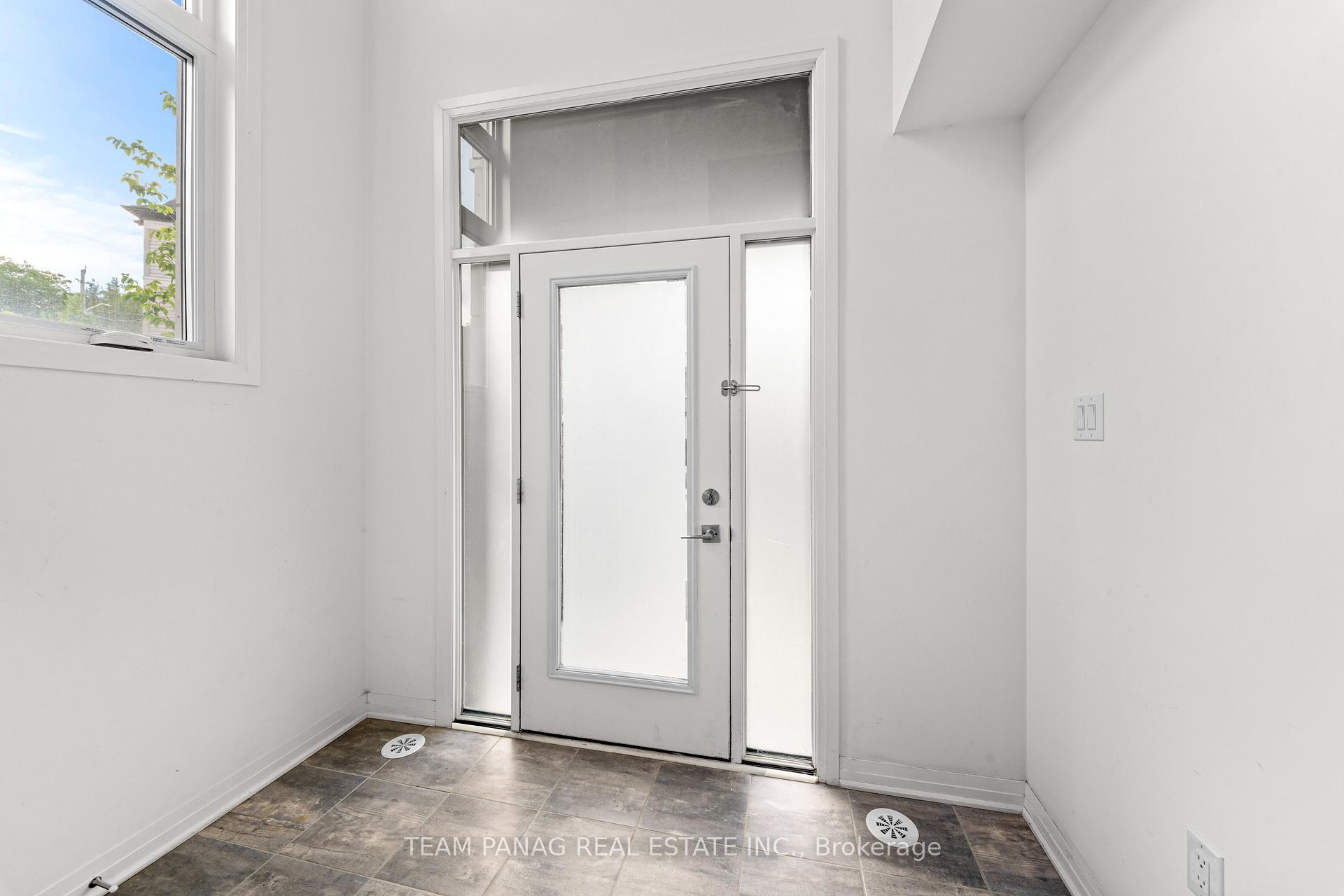 Photo 7 of 65 Totten Trail, New Tecumseth, Tottenham — HOMEH