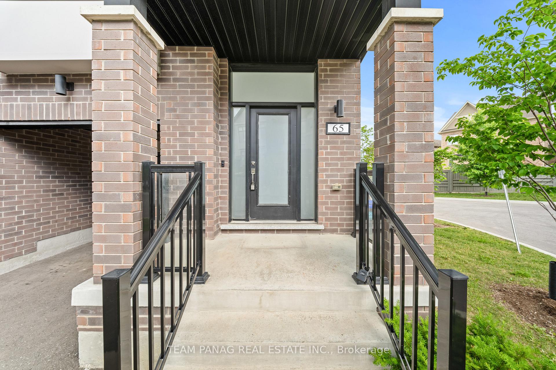 Photo 6 of 65 Totten Trail, New Tecumseth, Tottenham — HOMEH
